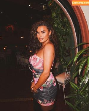Joy Taylor photo #0371