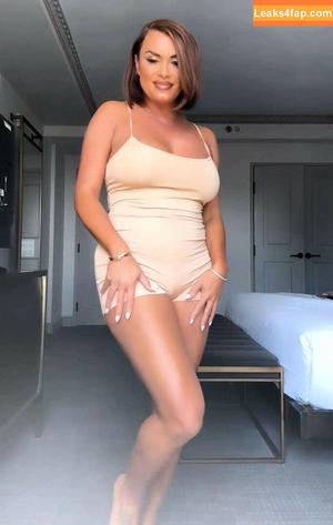 Joy Taylor photo #0397