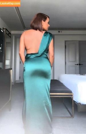Joy Taylor photo #0401