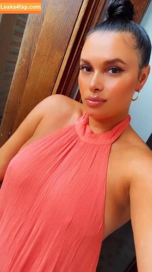 Joy Taylor photo #0427