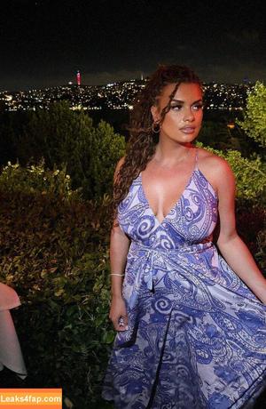 Joy Taylor photo #0509