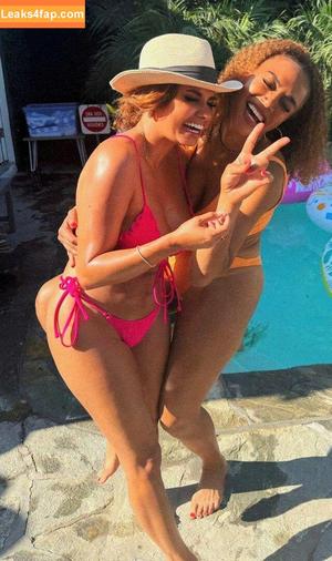 Joy Taylor photo #0514