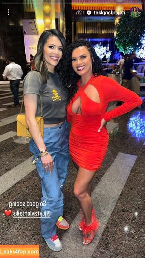 Joy Taylor photo #0523