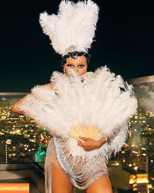 Joy Taylor photo #0631