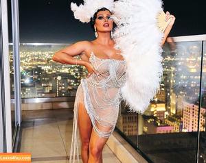 Joy Taylor photo #0641