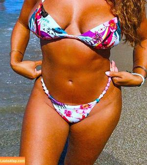 Joy Taylor photo #1052