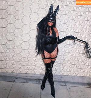 Joy Taylor photo #1172