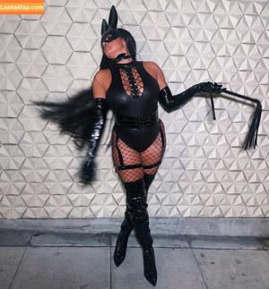 Joy Taylor photo #1176