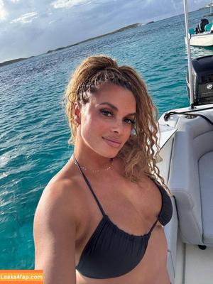 Joy Taylor photo #1201