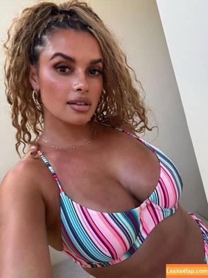 Joy Taylor photo #1206