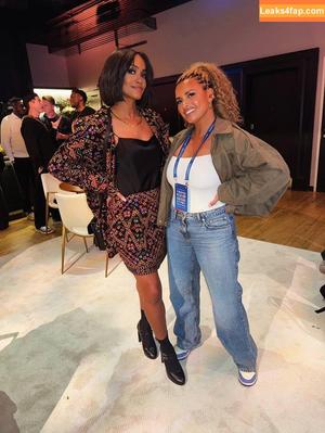 Joy Taylor фото #1243