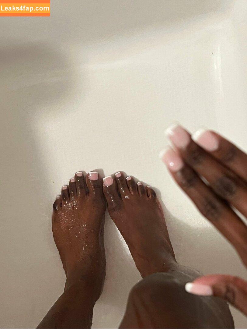 juiicyyyfruit / juicy_the_body слитое фото фото #0058