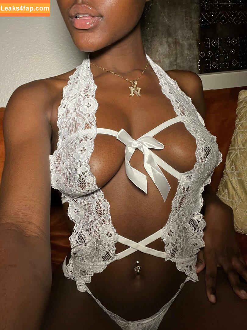 juiicyyyfruit / juicy_the_body leaked photo photo #0067