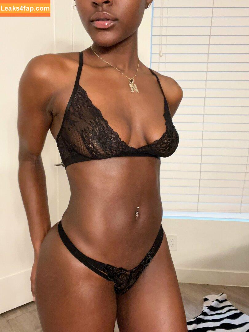 juiicyyyfruit / juicy_the_body leaked photo photo #0075
