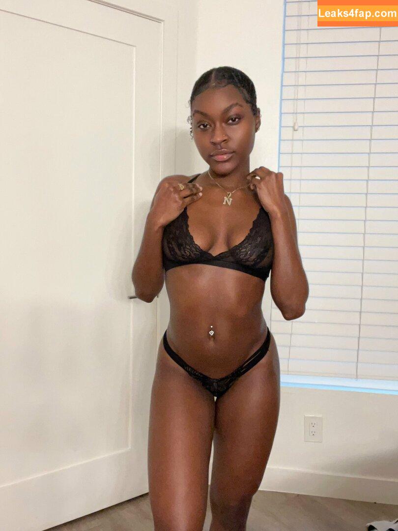 juiicyyyfruit / juicy_the_body leaked photo photo #0106