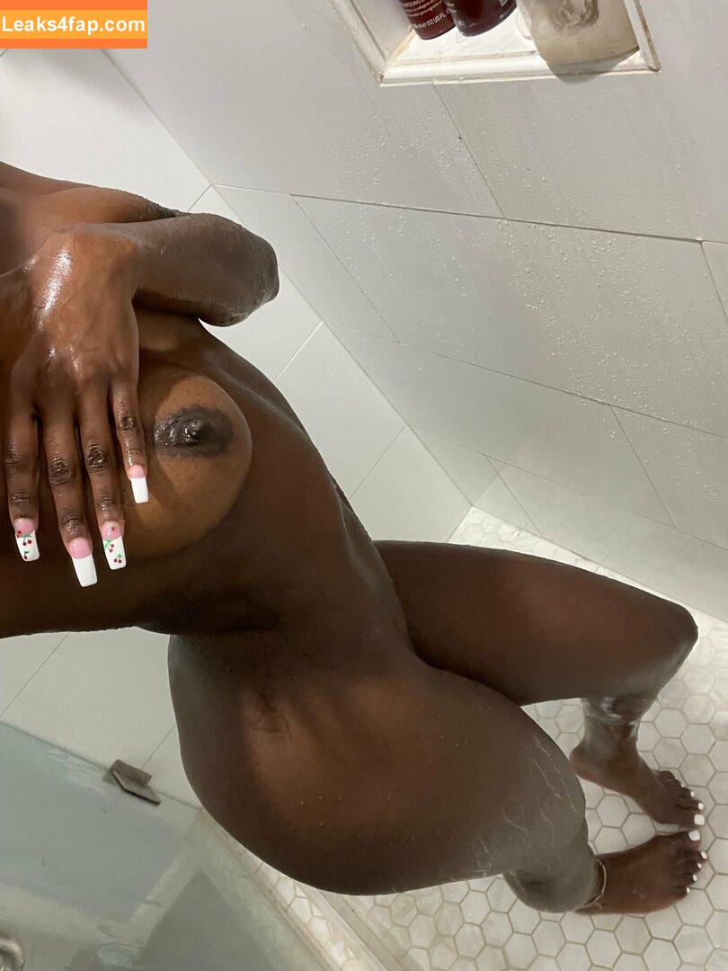 juiicyyyfruit / juicy_the_body leaked photo photo #0122