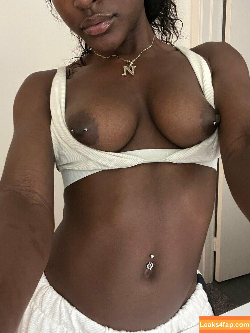 juiicyyyfruit / juicy_the_body leaked photo photo #0140