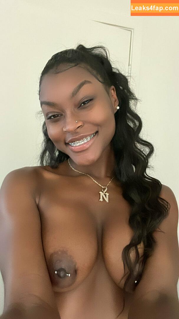 juiicyyyfruit / juicy_the_body leaked photo photo #0182