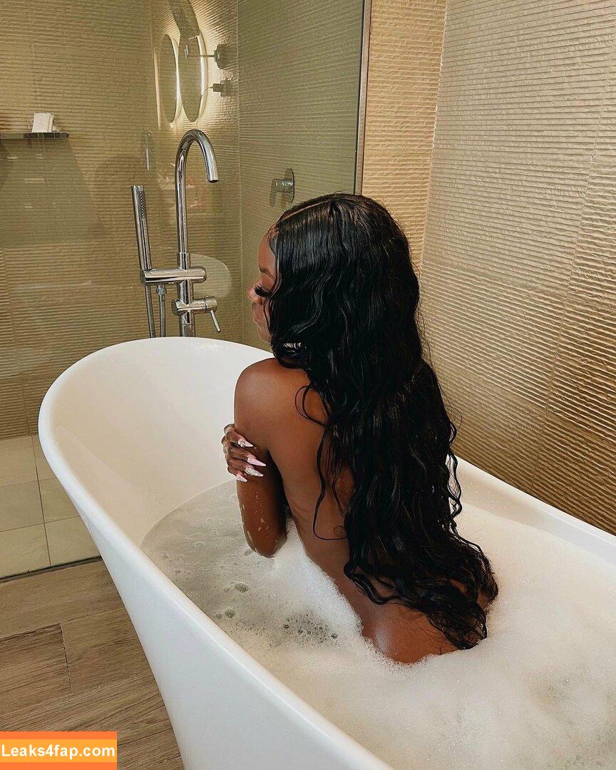 juiicyyyfruit / juicy_the_body leaked photo photo #0195