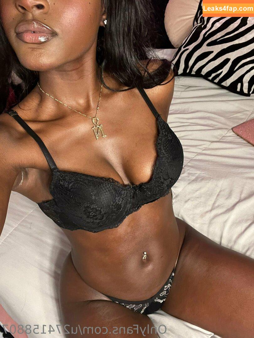 juiicyyyfruit / juicy_the_body leaked photo photo #0196