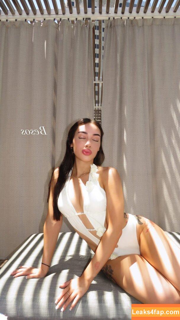 julbellaa /  leaked photo photo #0001