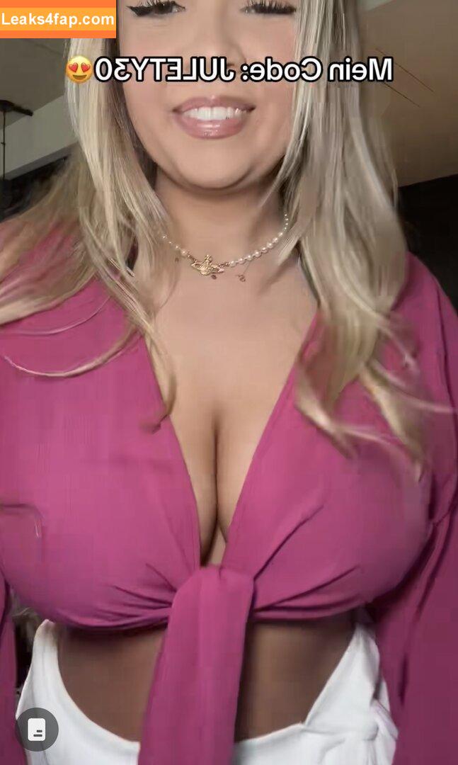 Julesboringlife / sarahtoninx9_ leaked photo photo #0058