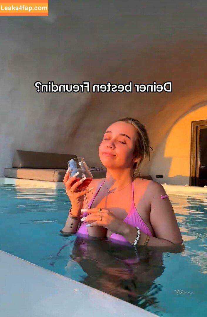 Julesboringlife / sarahtoninx9_ leaked photo photo #0109