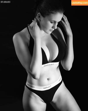 Juli Fox Redhead photo #0029
