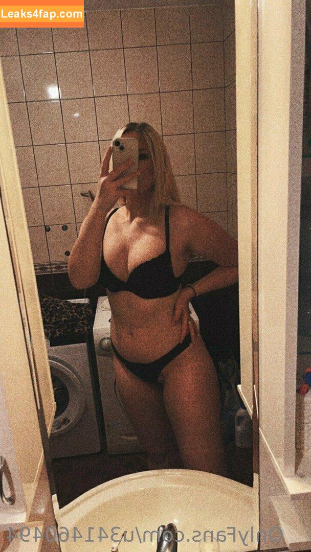 juli_sky_loves / julsy_love leaked photo photo #0003