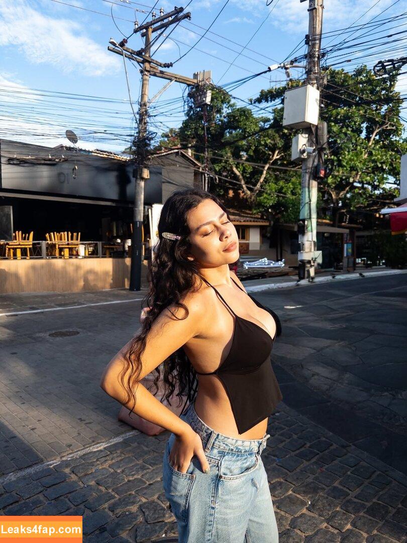 Julia Alvarenga / julinhafuracaoo / kjuliak leaked photo photo #0101