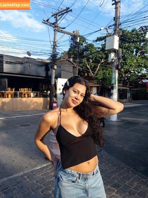 Julia Alvarenga photo #0096