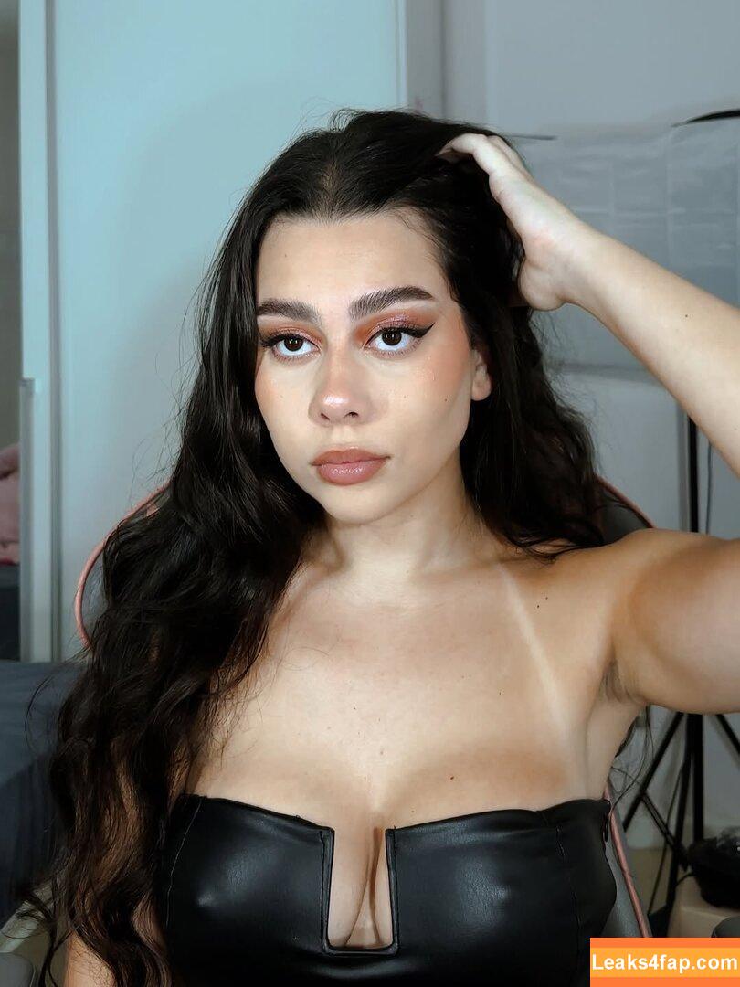 Julia_alvarengaa /  leaked photo photo #0016