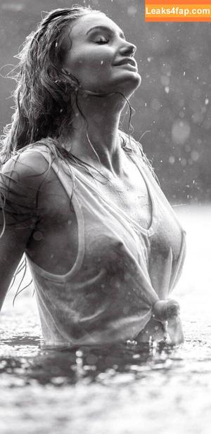 Julia Baessler photo #0004