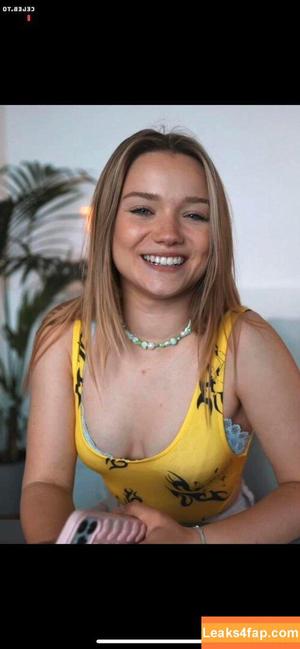 Julia Beautx photo #0024