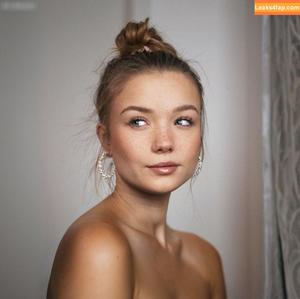 Julia Beautx photo #0960