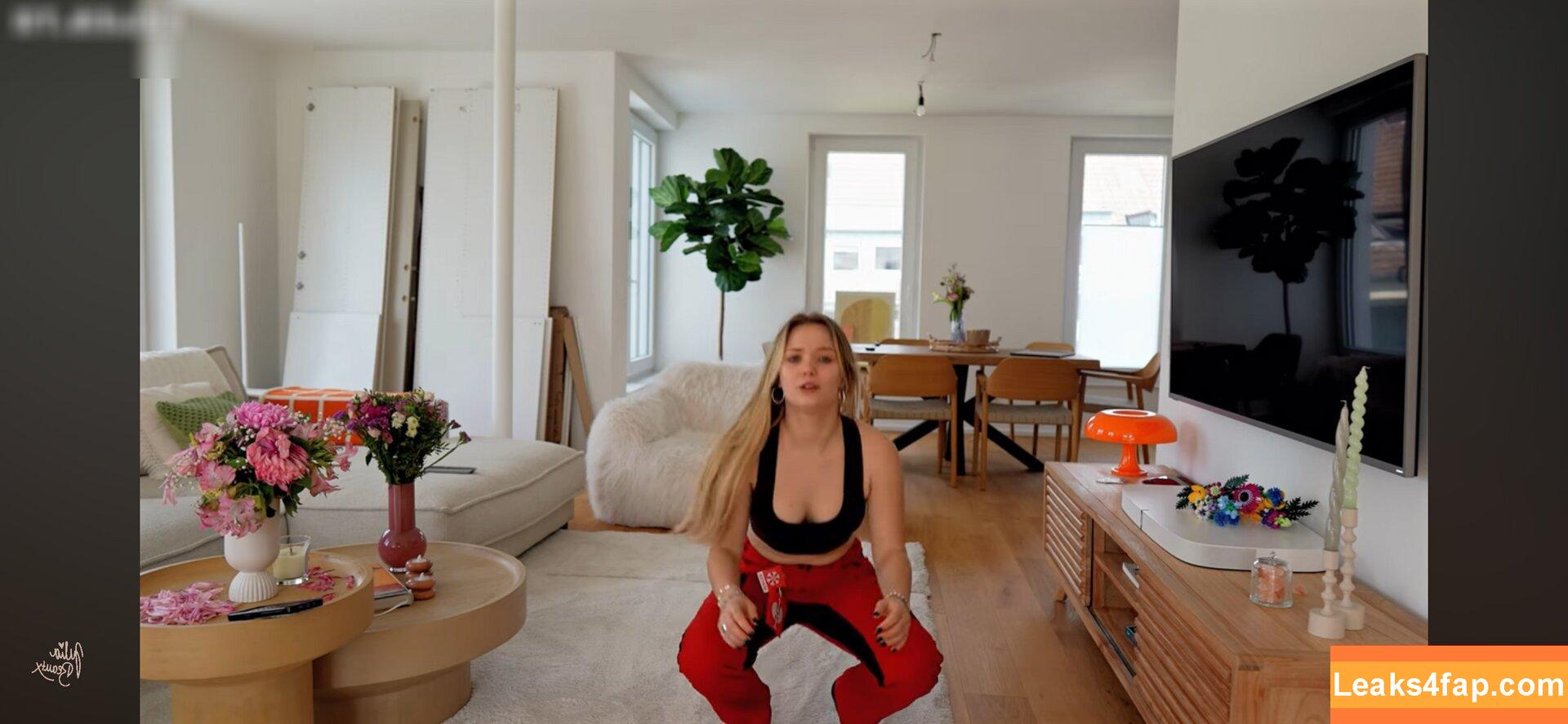 Julia Beautx / juliabeautx leaked photo photo #1060