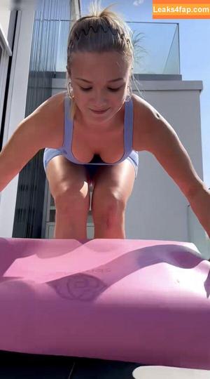 Julia Beautx photo #1011