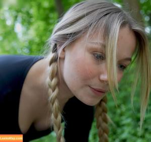 Julia Beautx photo #1073