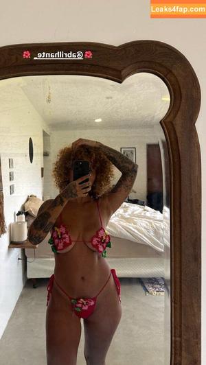 Julia Bhering photo #0202