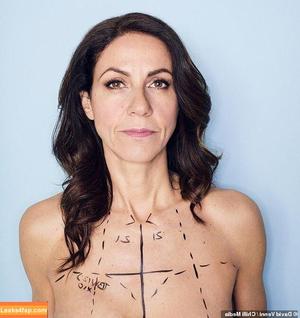 Julia Bradbury photo #0025