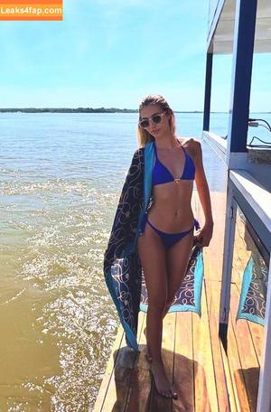 Julia Castrom photo #0085