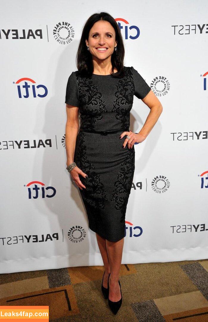 Julia Dreyfus /  leaked photo photo #0019