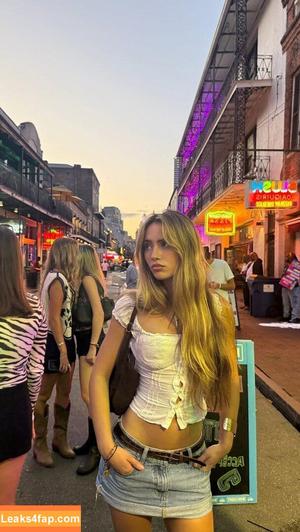 Julia Ernst photo #0332