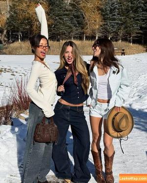 Julia Ernst фото #0390