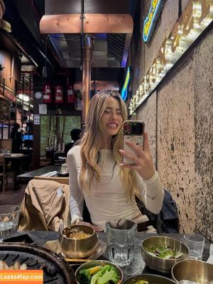 Julia Ernst photo #0411