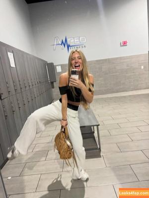 Julia Ernst photo #0417