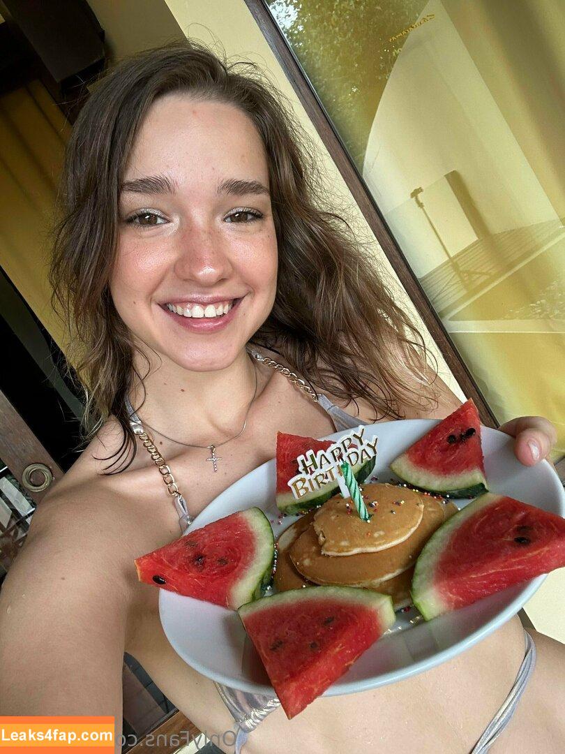 julia_fay /  leaked photo photo #0029