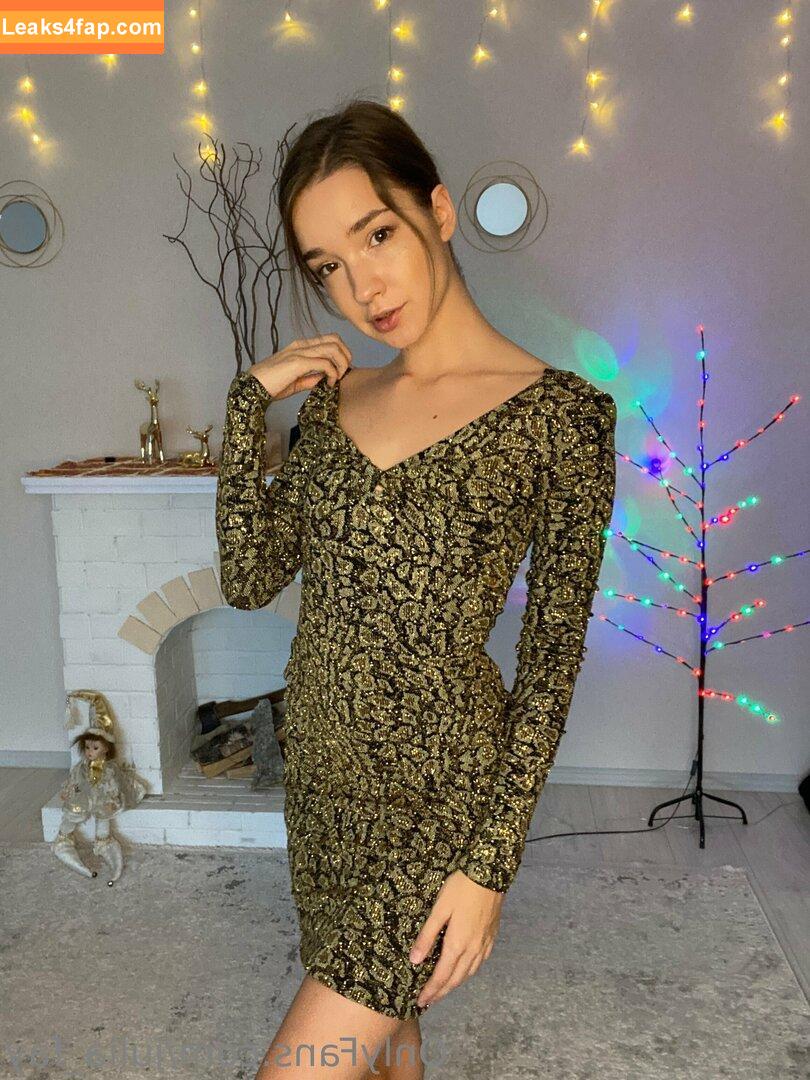 julia_fay /  leaked photo photo #0030