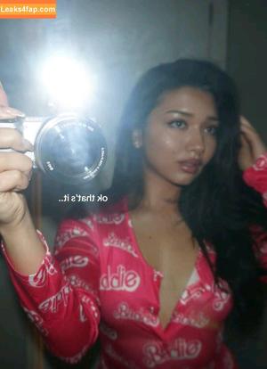 Julia Garcia photo #0016