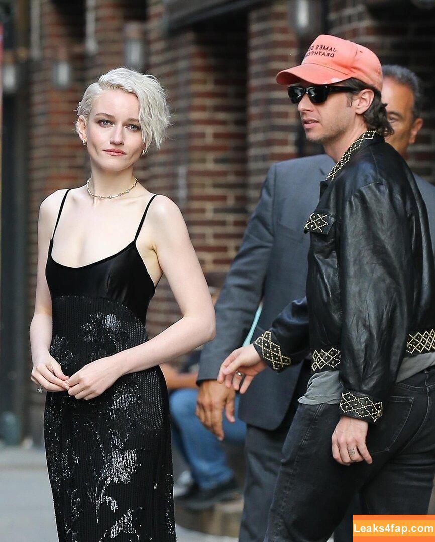 Julia Garner / juliagarnerofficial / ztyg_29 leaked photo photo #0155